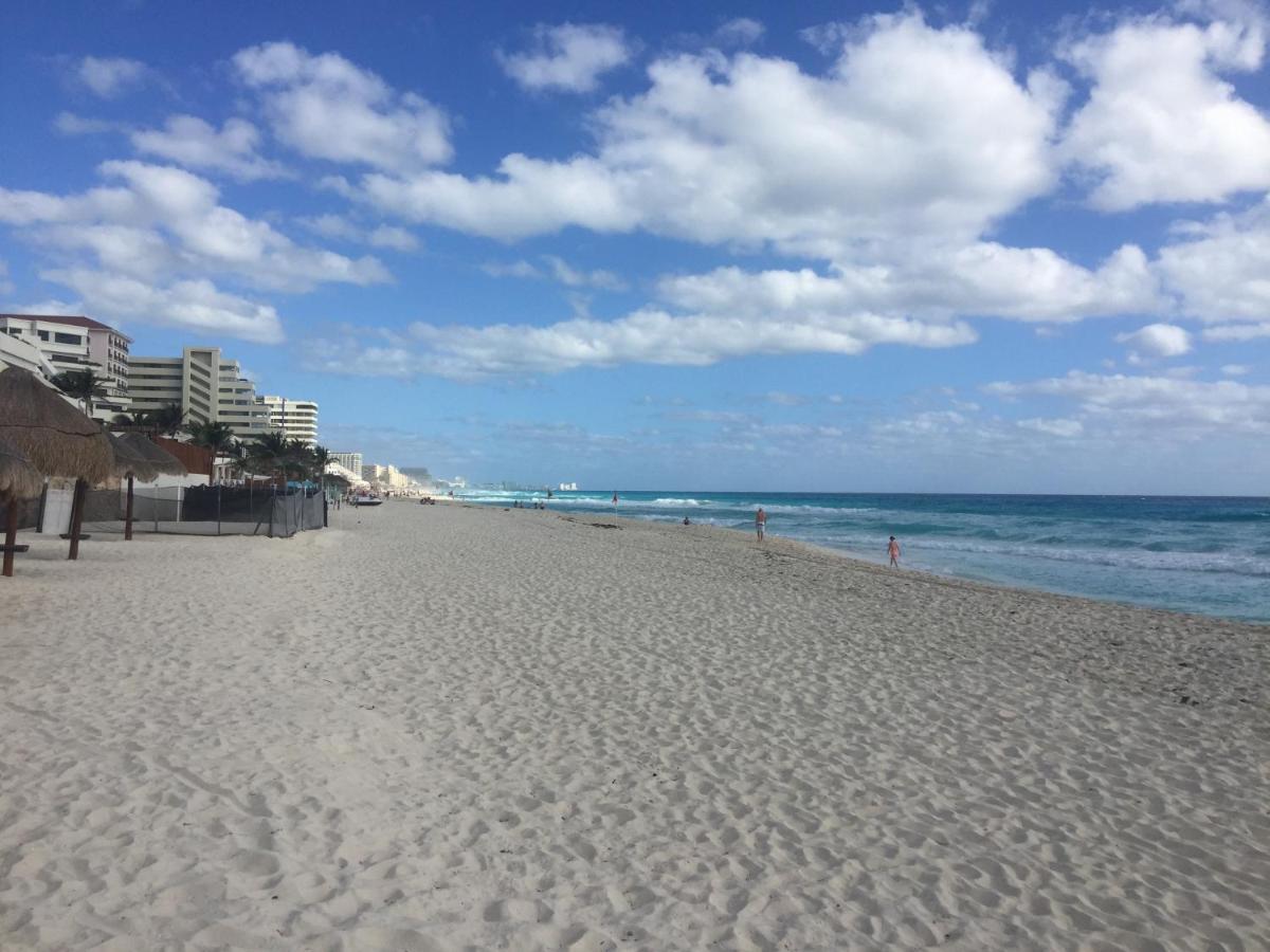 Preciosos Estudio Vista al Mar o jardín Cancún Exterior foto