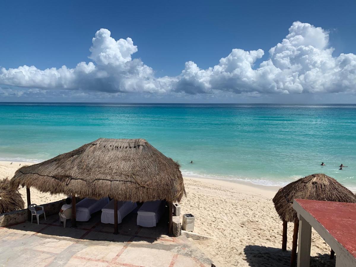 Preciosos Estudio Vista al Mar o jardín Cancún Exterior foto