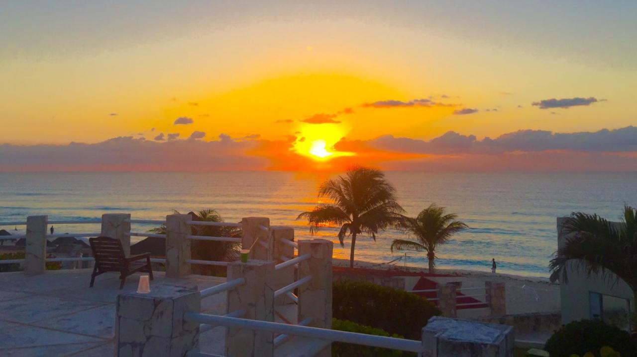 Preciosos Estudio Vista al Mar o jardín Cancún Exterior foto