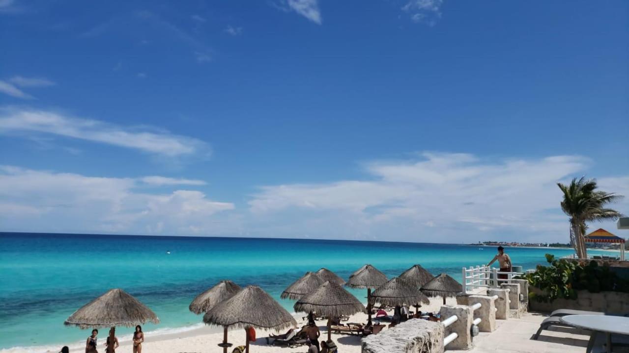Preciosos Estudio Vista al Mar o jardín Cancún Exterior foto