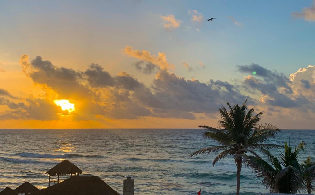 Preciosos Estudio Vista al Mar o jardín Cancún Exterior foto